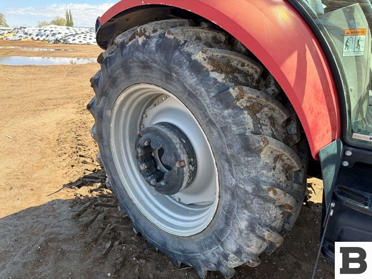 case-ih-farmall-105u-image-49