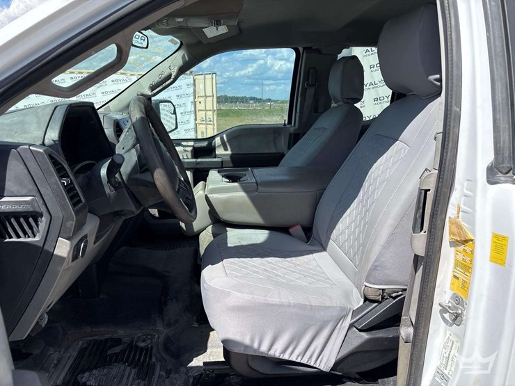 2021-ford-f250-image-18