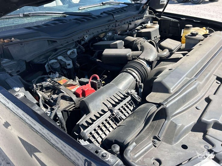 2022-ford-f250-image-9