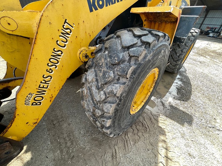 2005-komatsu-wa320-5l-image-14