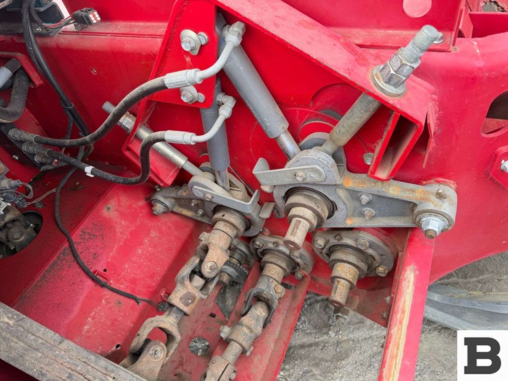2019-massey-ferguson-wr9970-image-23