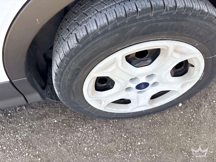 2017-ford-escape-image-23