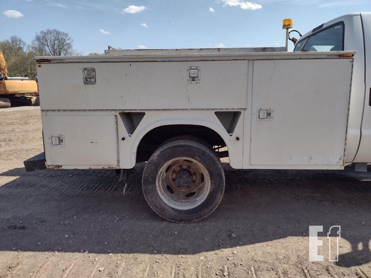 2005-ford-f450-image-27