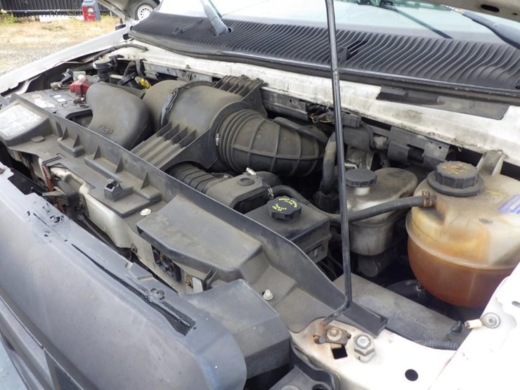 2009-ford-econoline-350-image-10