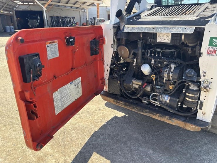 2016-bobcat-t650-image-32