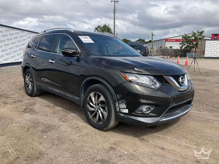 2015-nissan-rogue-image-2