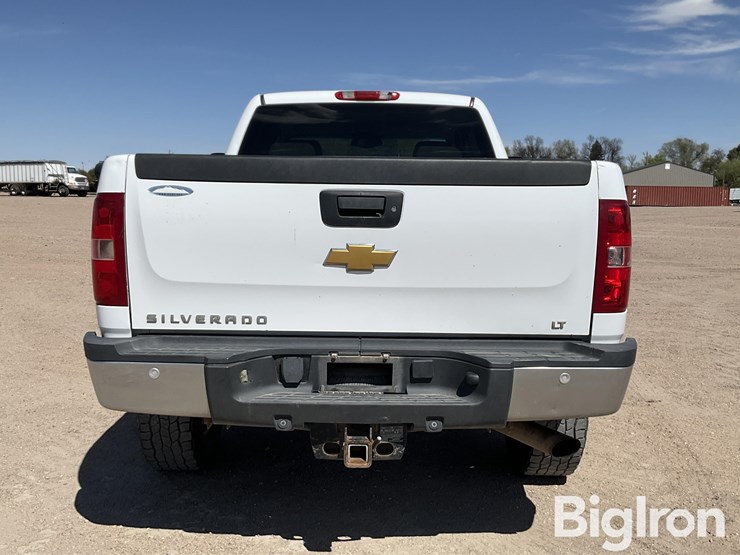 2013-chevrolet-silverado-2500-image-6