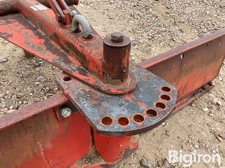 massey-ferguson-16-image-17