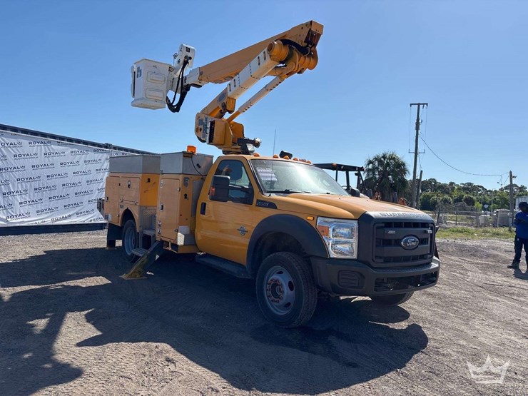 2014-ford-f550-image-2