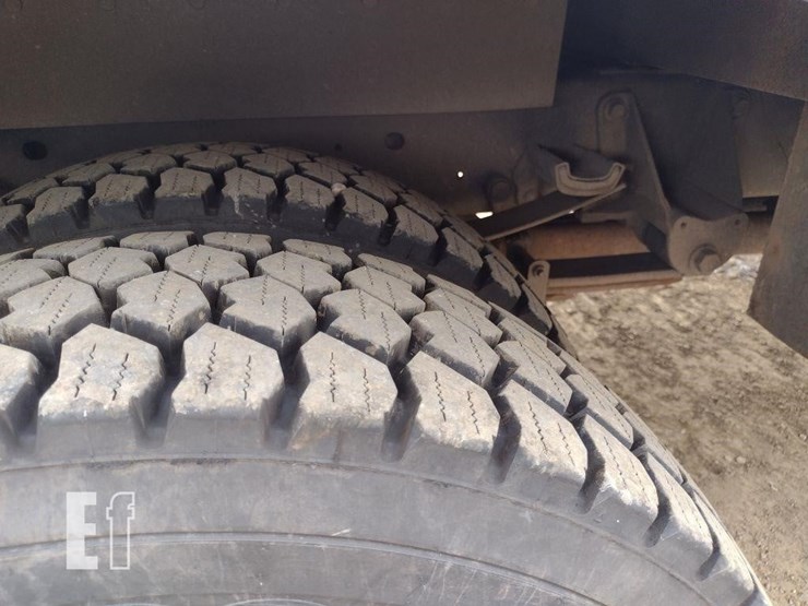 2019-ford-f550-image-15