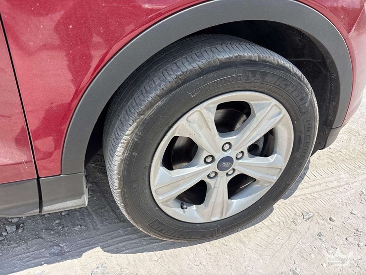 2014-ford-escape-image-26