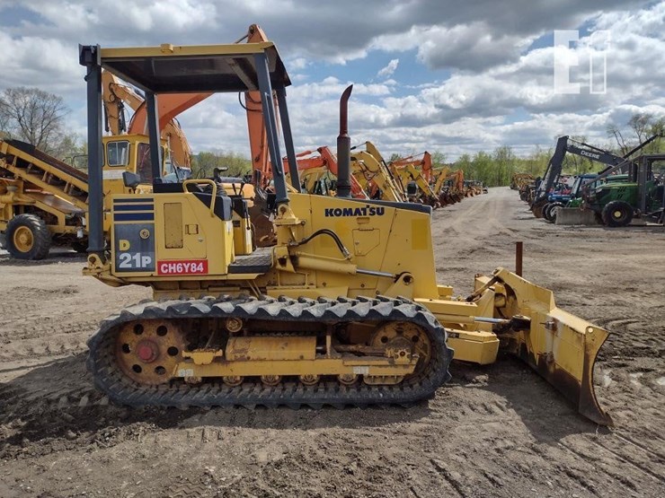 2012-komatsu-d21p-8e0-image-3