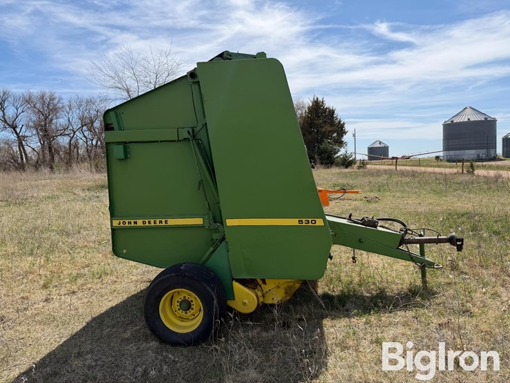 john-deere-630-image-4