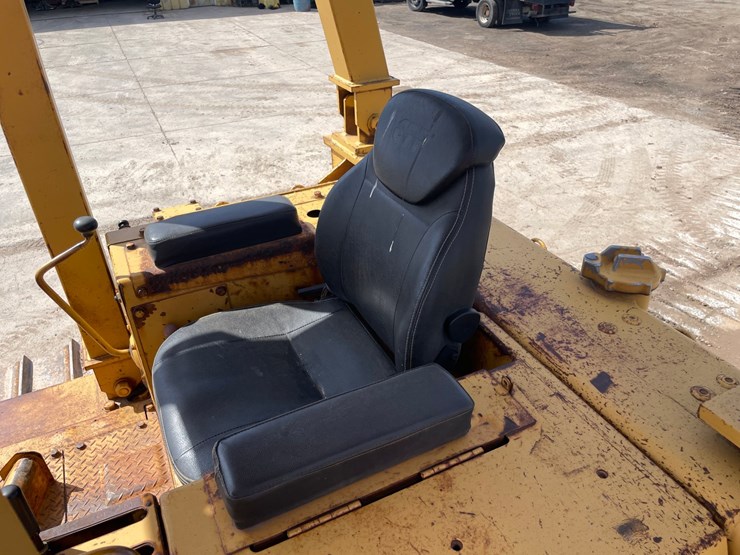 #4035-•-1986-komatsu-dozer-image-43