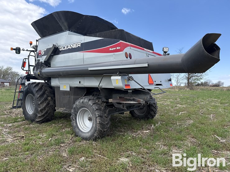 2011-gleaner-s67-image-7