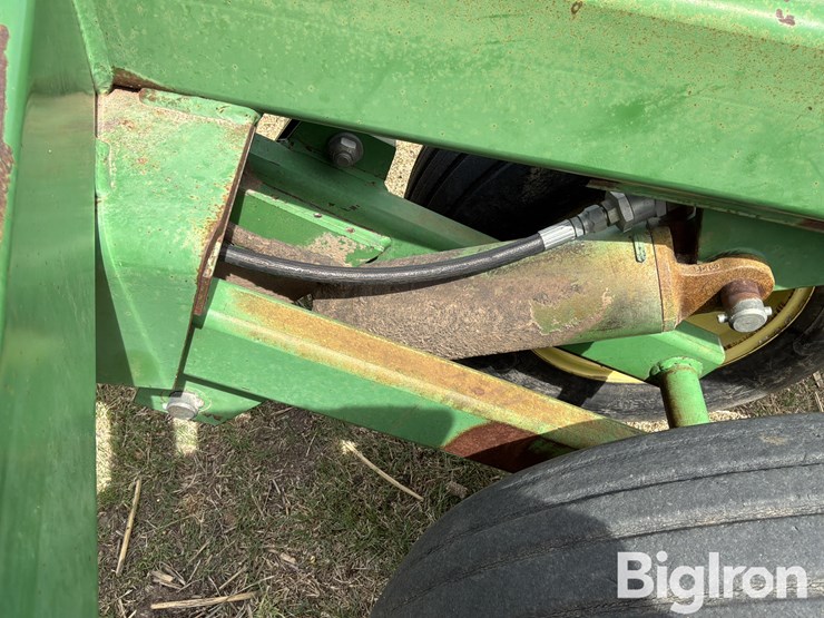 john-deere-510-image-10