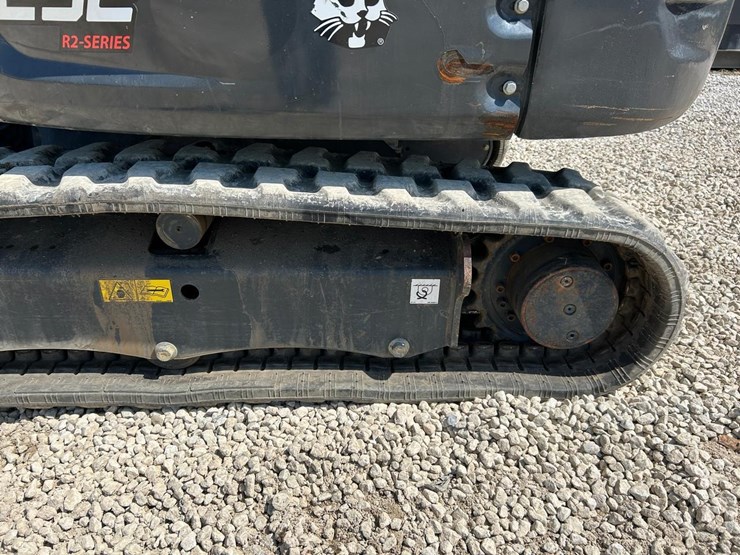 2023-bobcat-e32-image-18