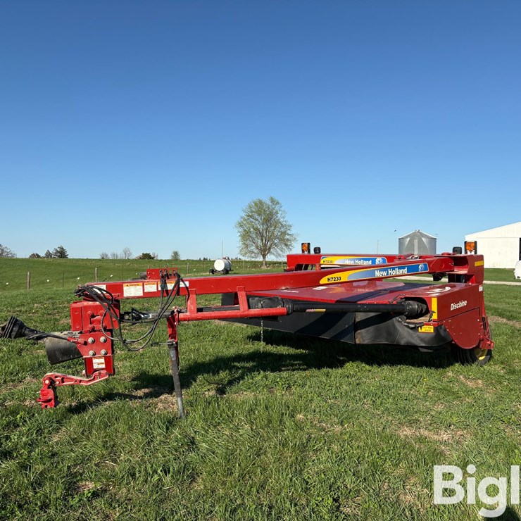 2014 NEW HOLLAND H7230