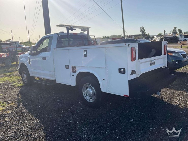 2022-ford-f250-image-4