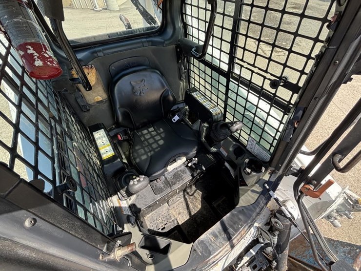 2016-bobcat-t650-image-19