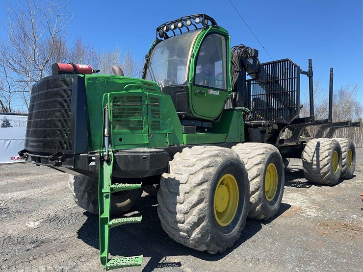 2017-john-deere-1910-image-1