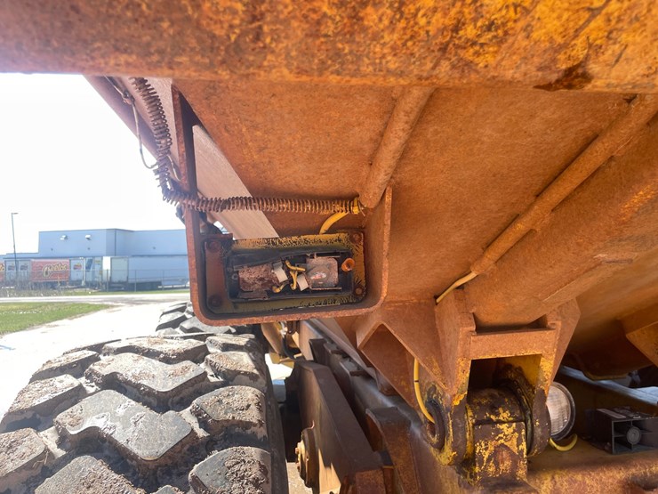 1993-volvo-a25c-image-55