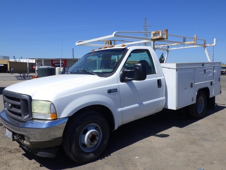 2004-ford-f350-image-1