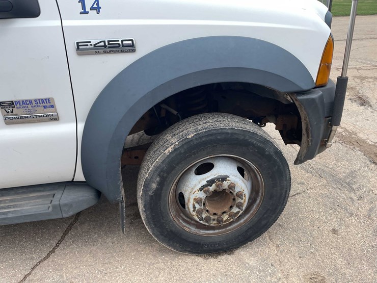 2006-ford-f450-xl-image-32