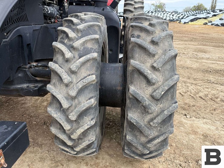 2018-case-ih-magnum-310-image-24