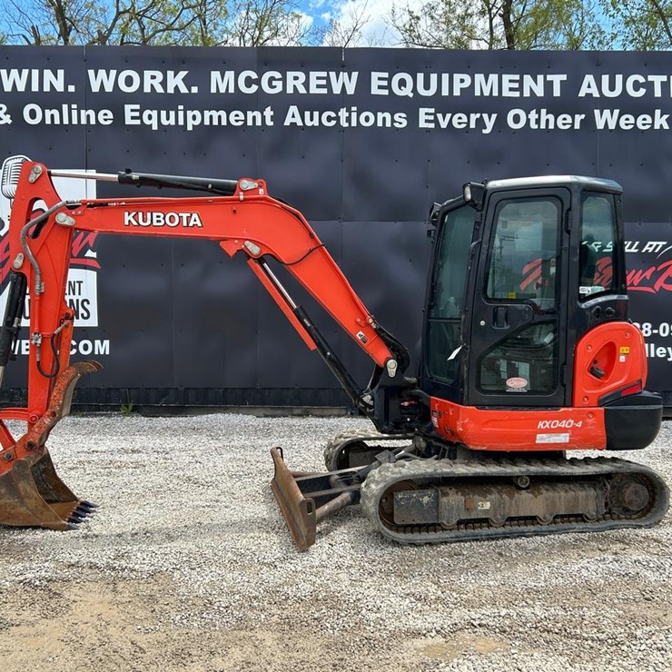 2019 KUBOTA KX040-4