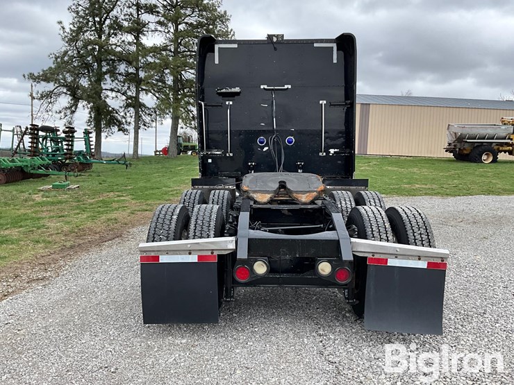 2006-peterbilt-379-image-6