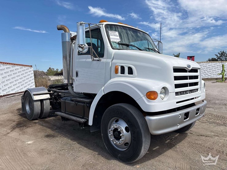 2003-sterling-l7500-image-2