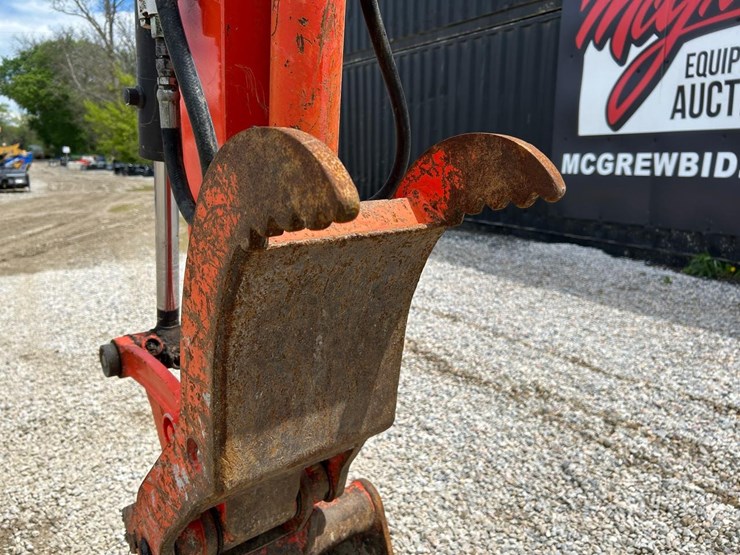 2019-kubota-kx040-4-image-9