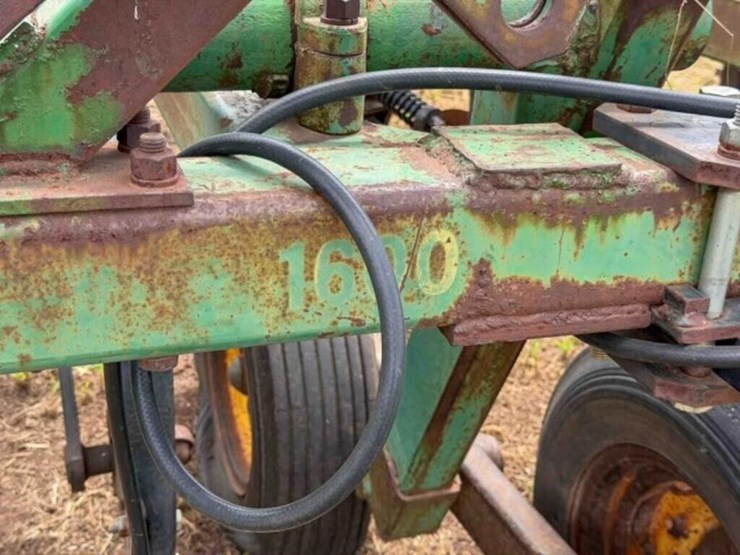 john-deere-1600-image-24
