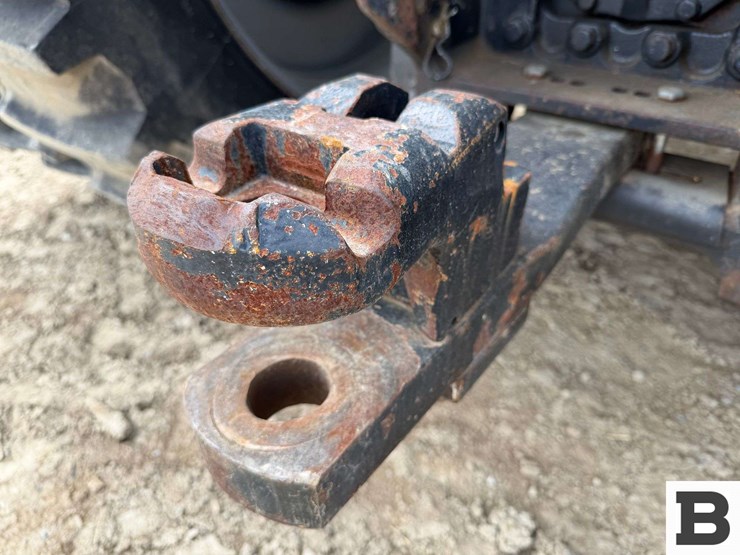 2018-case-ih-magnum-310-image-43