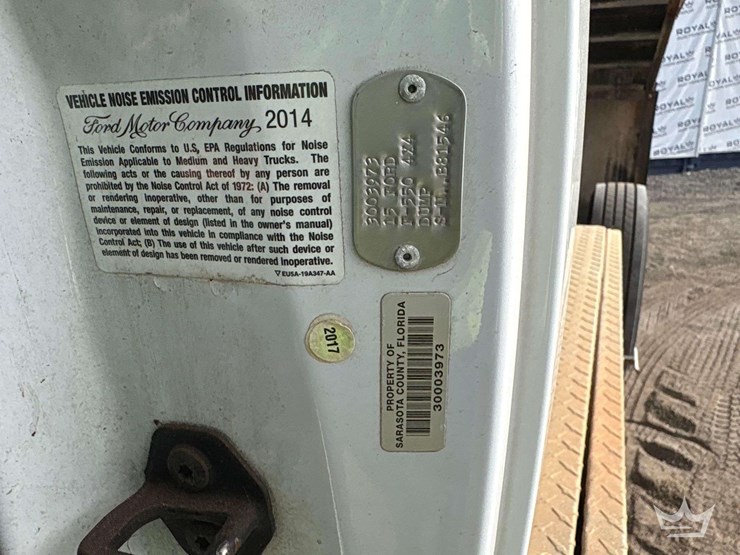 2015-ford-f550-image-12