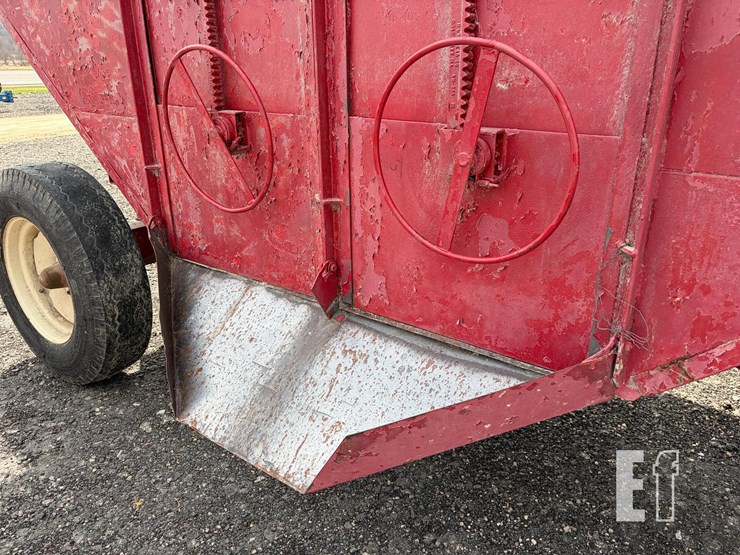 m&w-little-red-wagon-image-5