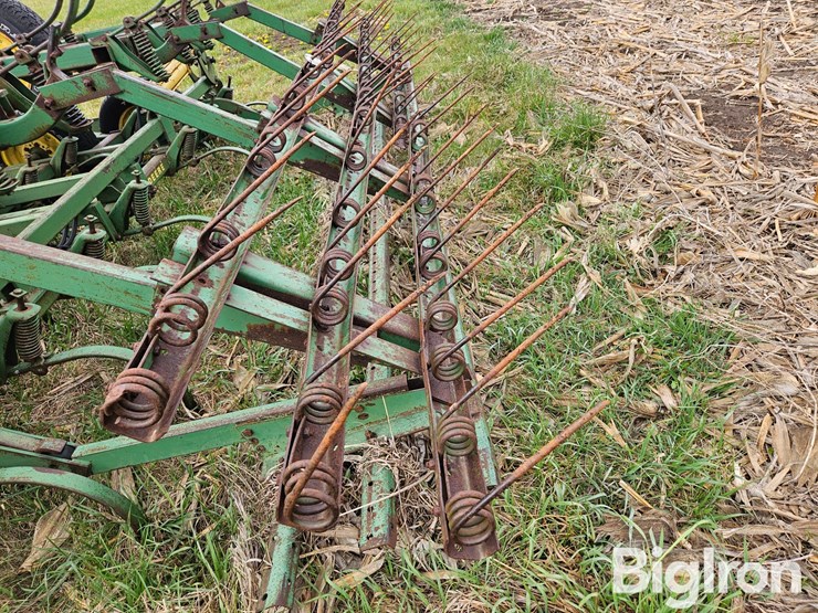 john-deere-1010-image-19