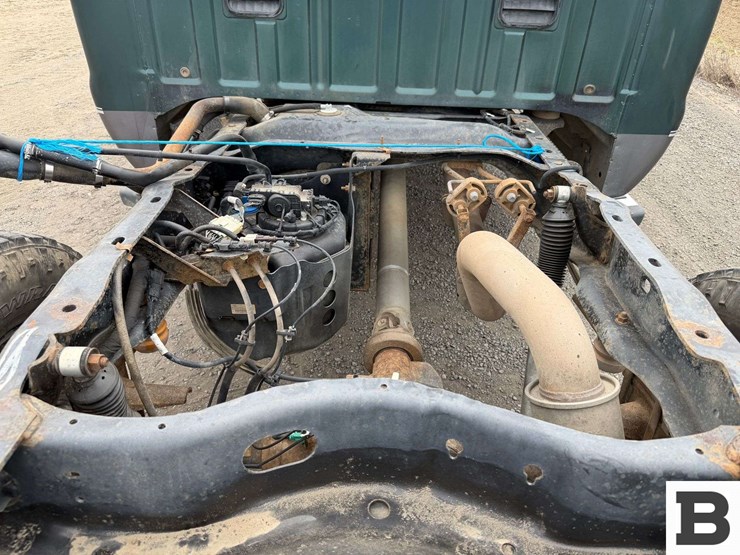 2011-ford-f350-image-24