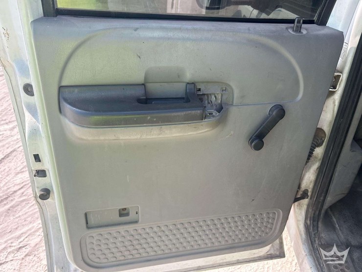 2006-ford-f450-image-29