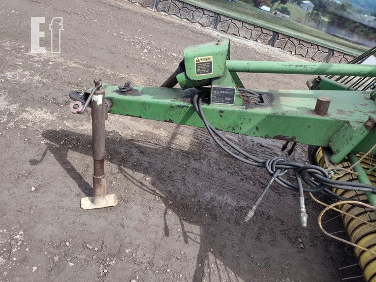john-deere-410-image-11