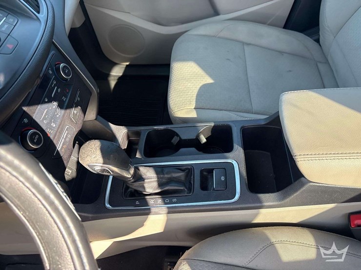 2019-ford-escape-image-15