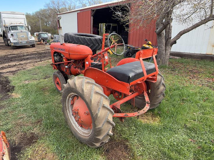 allis-chalmers-c-with-belly-mount-mower-image-5