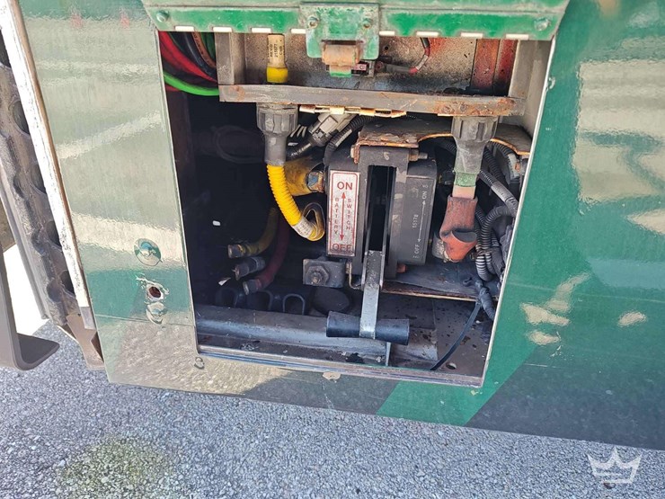 2012-gillig-low-floor-image-14