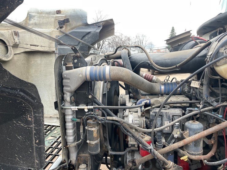 #4030-•-2005-mack-tractor-unit-18-image-99