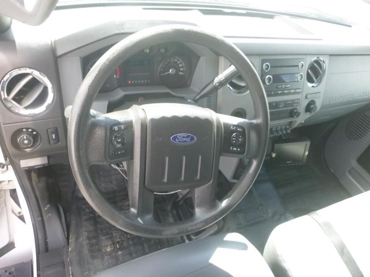 2016-ford-f650-xlt-image-19