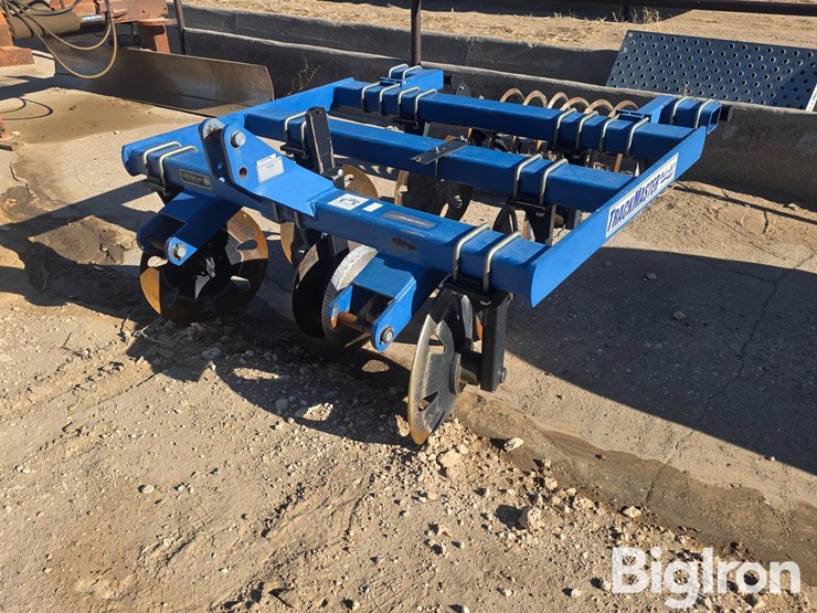 blu-jet-track-master-image-1