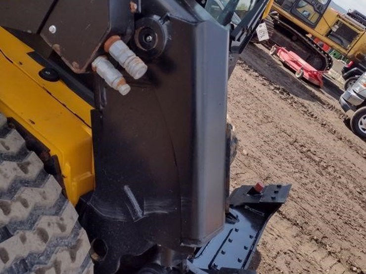2024-jcb-3ts-8t-image-20