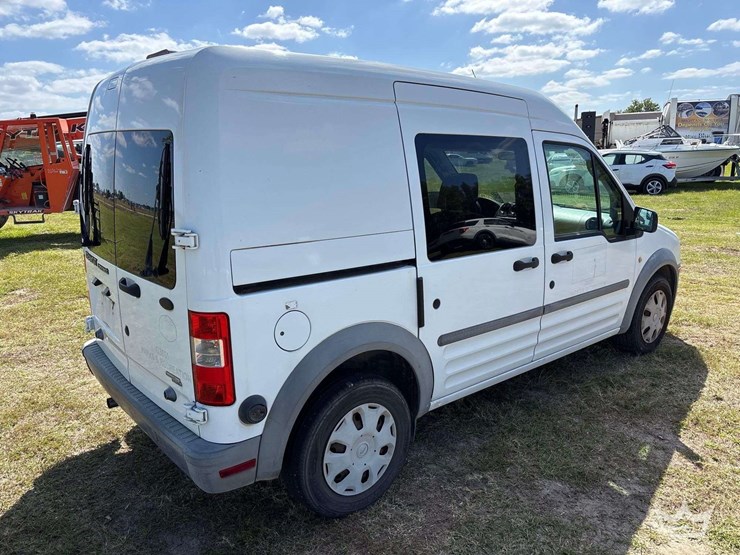 2012-ford-transit-connect-image-3