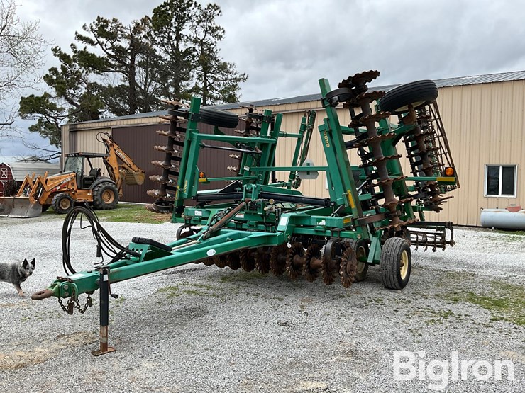 great-plains-2400tt-image-1